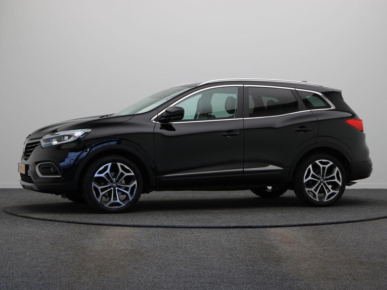 Renault KADJAR 140pk TCe Techno | Elek. uitklapbare trekhaak | Panoramadak | Dealer onderhouden | Stoelverwarming | Achteruitrijcamera |