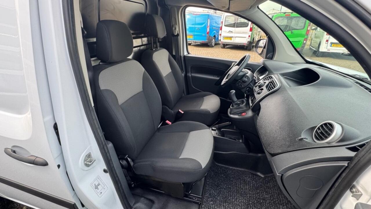 Renault KANGOO 1.5 DCI 55KW 75PK EURO 6 AIRCO/ CRUISE CONTROL/ NAVIGATIE/ SCHUI