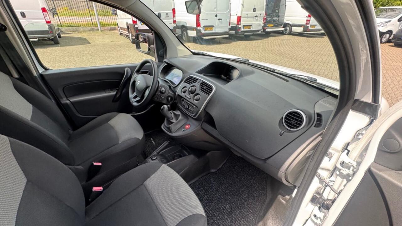 Renault KANGOO 1.5 DCI 55KW 75PK EURO 6 AIRCO/ CRUISE CONTROL/ NAVIGATIE/ SCHUIFDEUR/ TREKHAAK/ 100% DEALERONDERHOUDEN