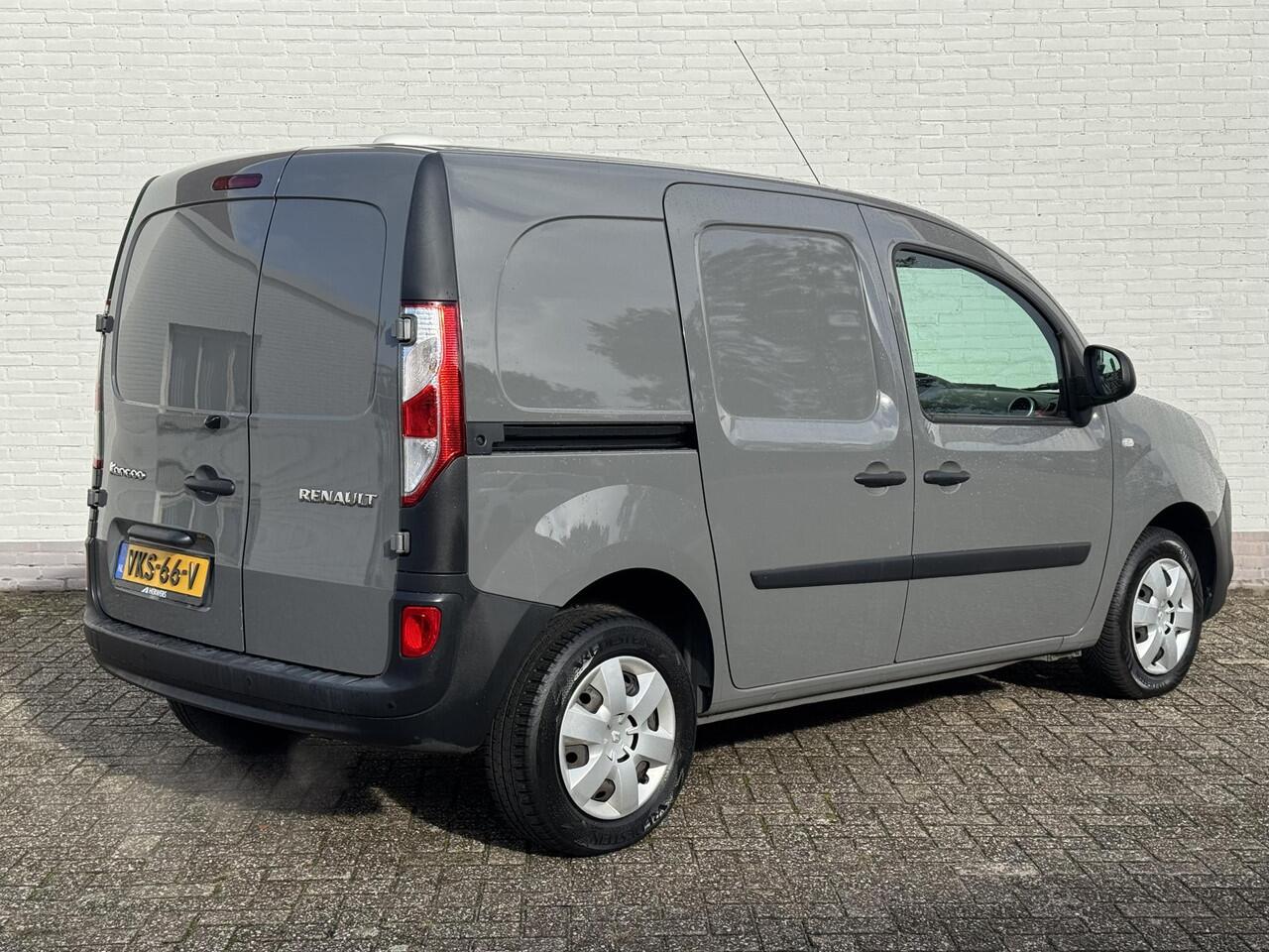 Renault KANGOO 1.2 TCe 115 EDC Comfort / interessant voor particulier !! / prijs is inclusief BTW en BPM / Automaat / Camera / Parkeersensoren / Airco / Bluetooth telefoonvoorbereiding /
