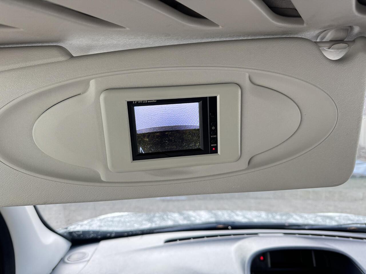 Renault KANGOO 1.2 TCe 115 EDC Comfort / interessant voor particulier !! / prijs is inclusief BTW en BPM / Automaat / Camera / Parkeersensoren / Airco / Bluetooth telefoonvoorbereiding /