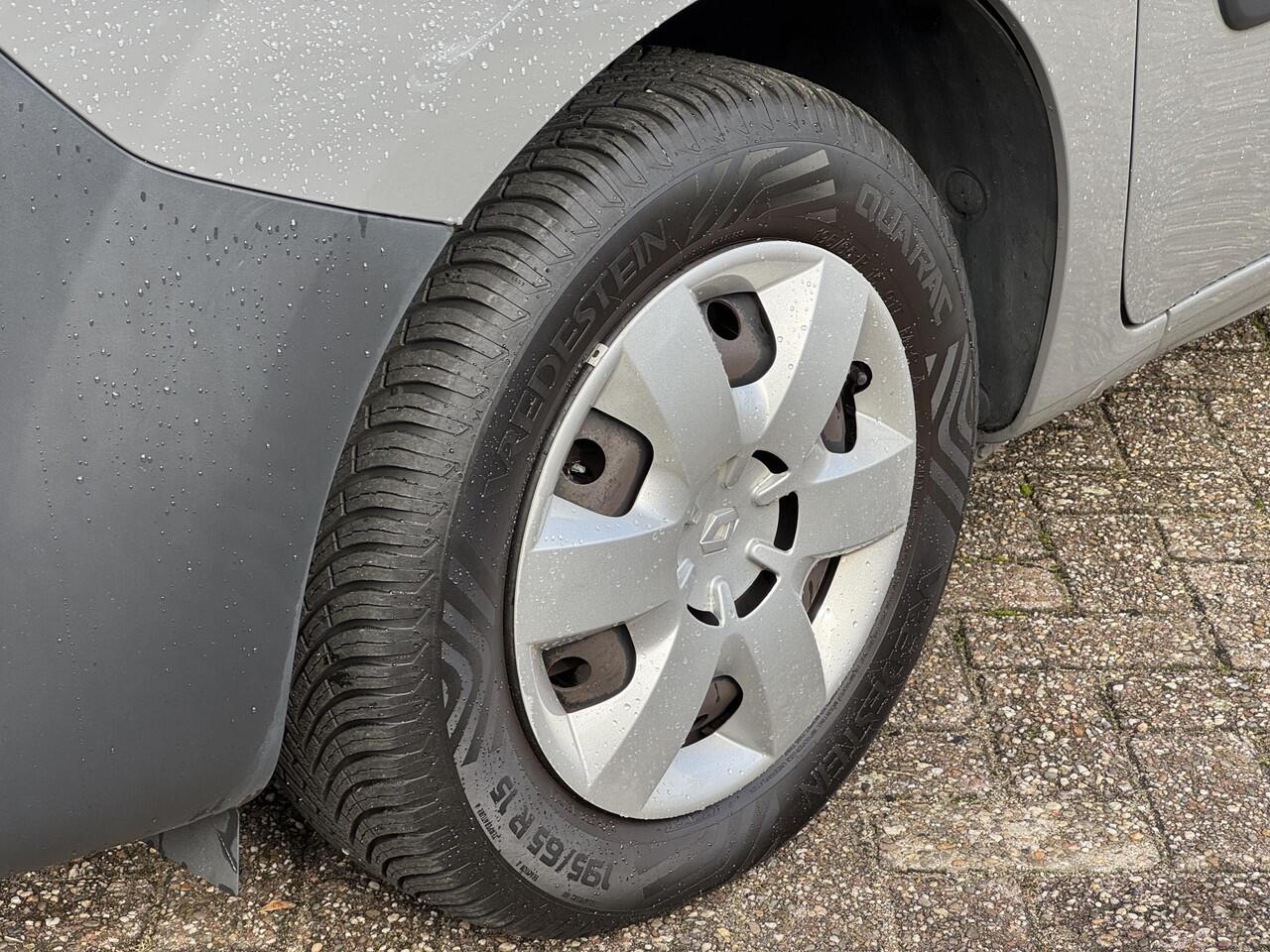 Renault KANGOO 1.2 TCe 115 EDC Comfort / interessant voor particulier !! / prijs is inclusief BTW en BPM / Automaat / Camera / Parkeersensoren / Airco / Bluetooth telefoonvoorbereiding /