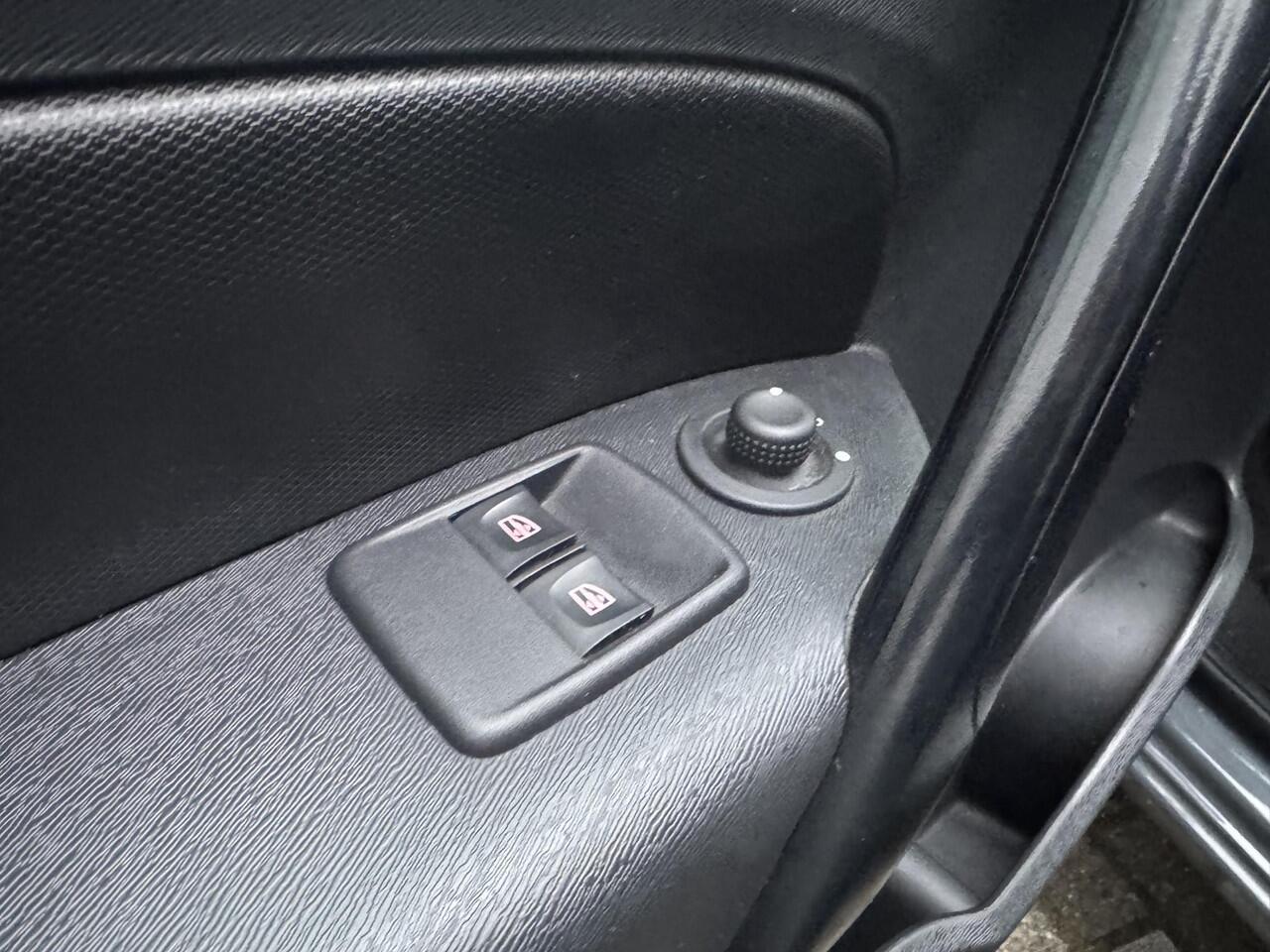 Renault KANGOO 1.5 Blue dCi 95 Comfort Airco | Cruise | Camera | Navigatie