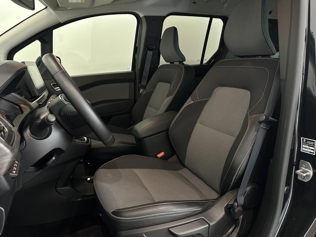 Renault KANGOO 1.3 TCe 130 GPF Techno | Keyless | Stoelverwarming | Navigatie | Climate Control | Cruise Control | Lichtmetalen velgen 17" | Parkeersensoren voor, zij, achter en achteruitrijcamera