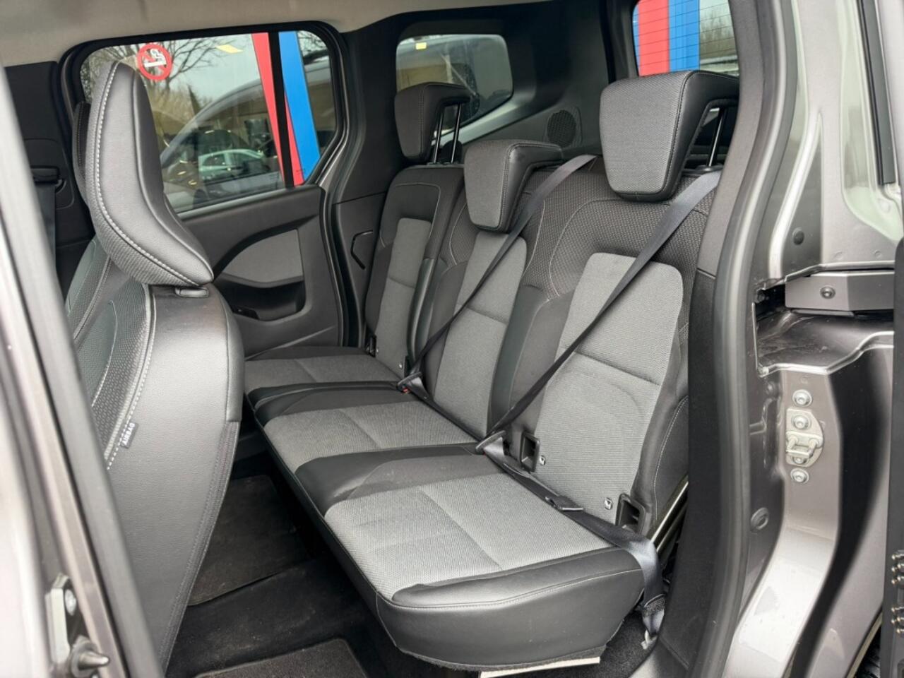 Renault KANGOO 1.3TCE 130pk Techno Navi Carplay Led Airco(ECC)