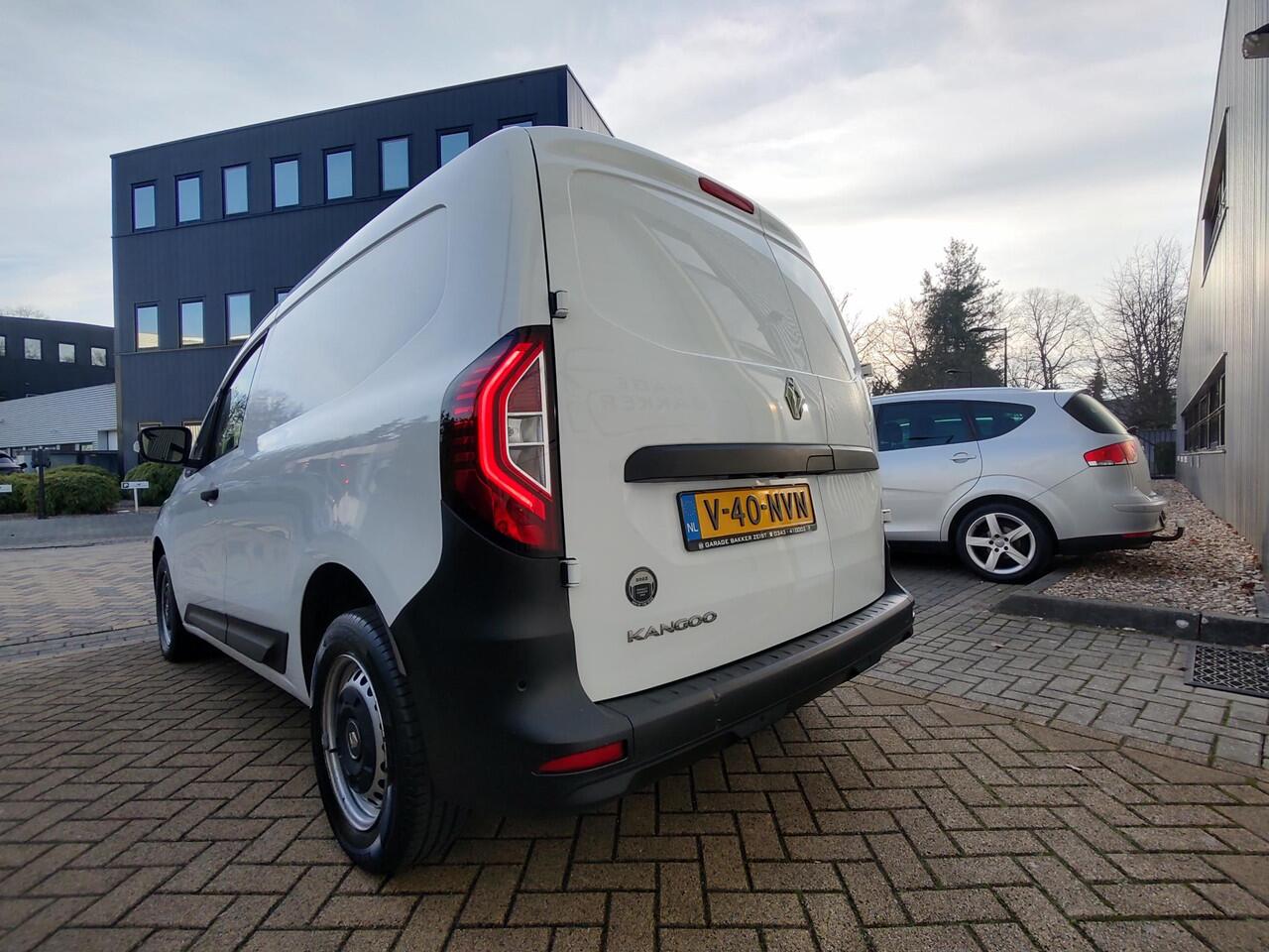 Renault KANGOO 1.3 TCe 100 Comfort L1 Navigatie Carplay Lane-Assist Camera Nette Auto