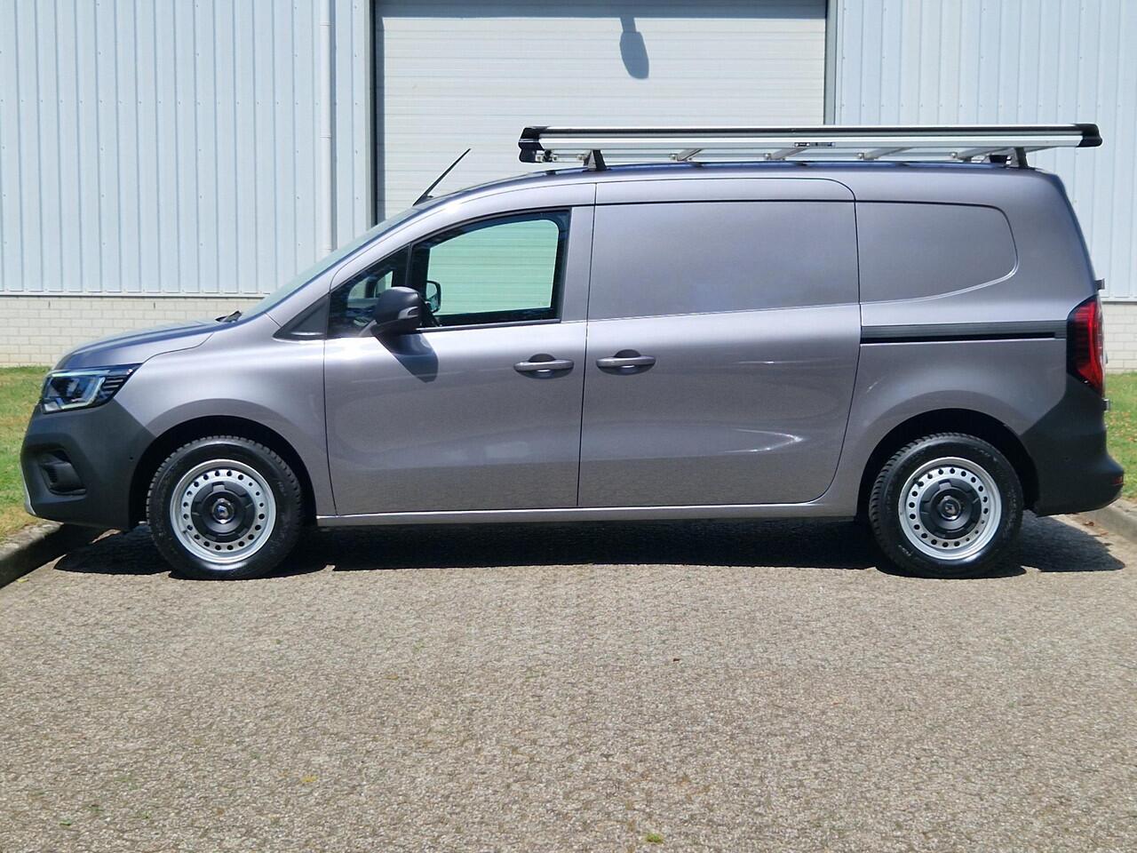 Renault KANGOO 1.5 Blue dCi 115 Luxe L2 / GARANTIE TOT 11-2028 OF 50.000KM / Automatische airco / Trekhaak / Lengte 2 / Zijschuifdeur links + rechts / Navigatiesysteem full map / Pack Securité / Achteruitrijcamera / Trekhaak / Parkeersensoren voor + achter / Cruise cont