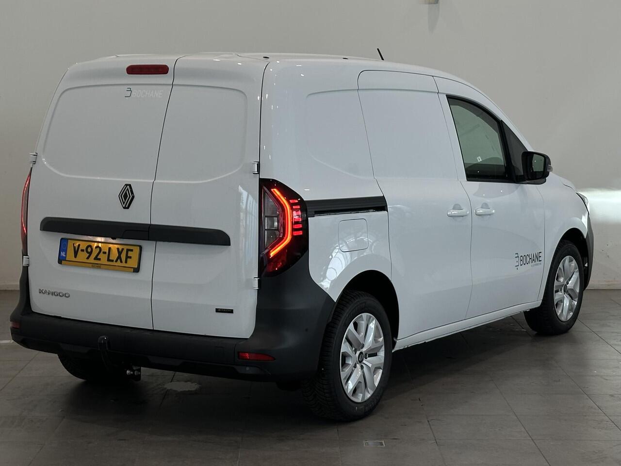 Renault KANGOO E-Tech L1 Advance 44 kWh | Trekhaak | Navigatie | All season banden | Bedrijfswageninrichting | Parkeersensoren voor, zij, achter en achteruitrijcamera