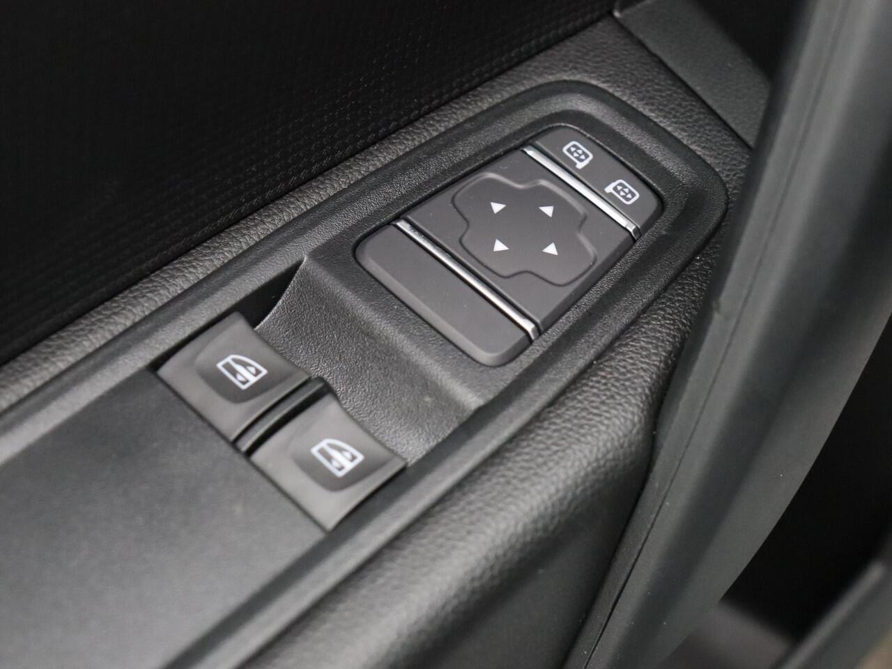 Renault KANGOO E-Tech Advance L2 44 kWh | Trekhaak | Laadruimtebetimmering | Vierseizoenbanden |