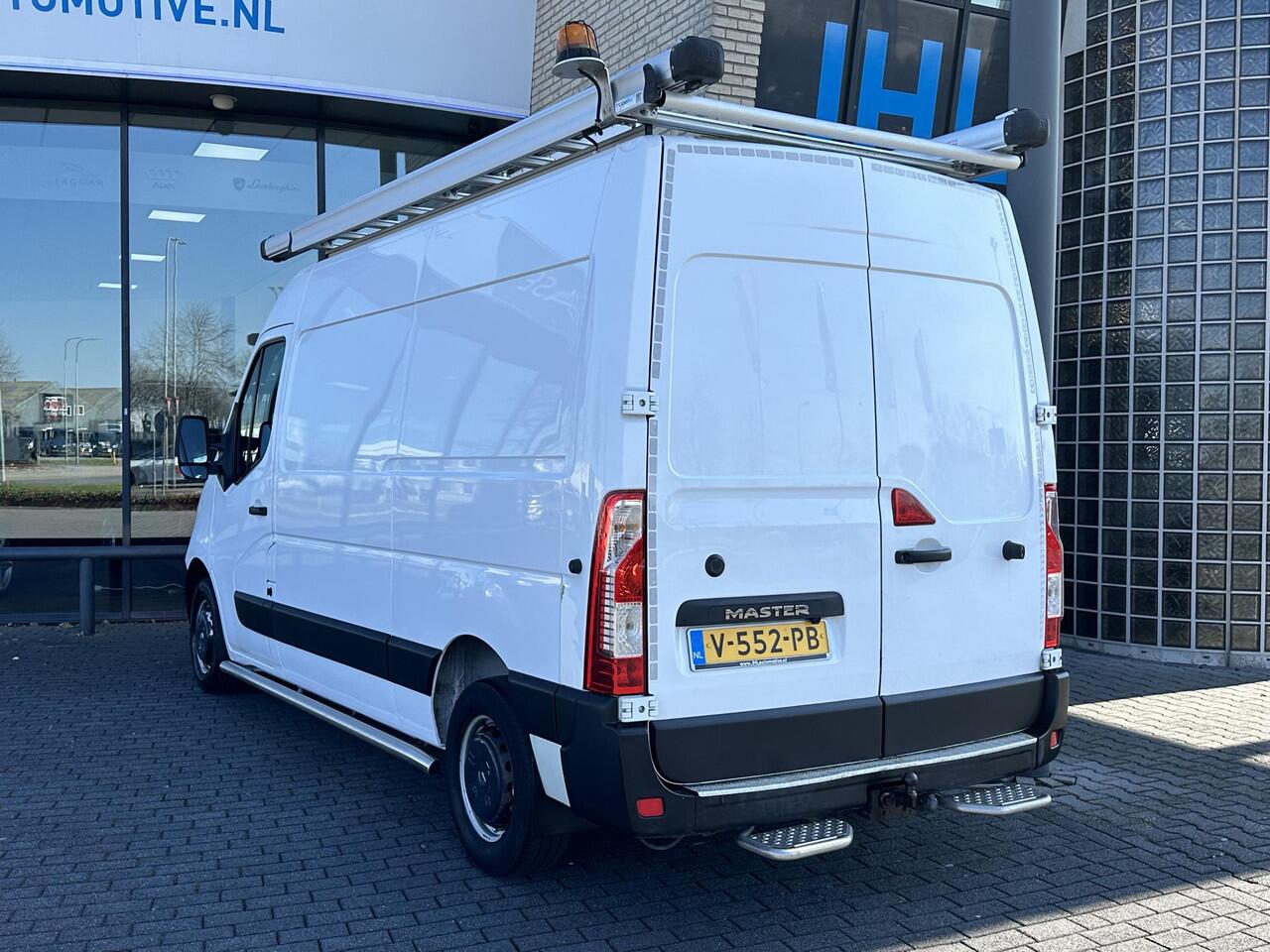 Renault MASTER T35 2.3 dCi L2H2*A/C*NAVI*HAAK*CRUISE*TEL*IMPERIAA