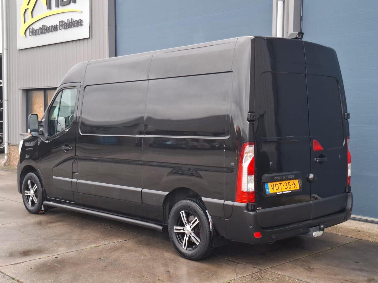 Renault MASTER T35 2.3 dCi 180 L2H2 Energy AIRCO / CRUISE CONTROLE / CAMERA / NAVI / TREKHAAK / 3 ZITS