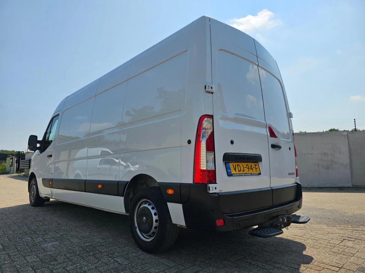 Renault MASTER T35 2.3 dCi 135 L3H2 Apk,Nap,Airco,trekhaak