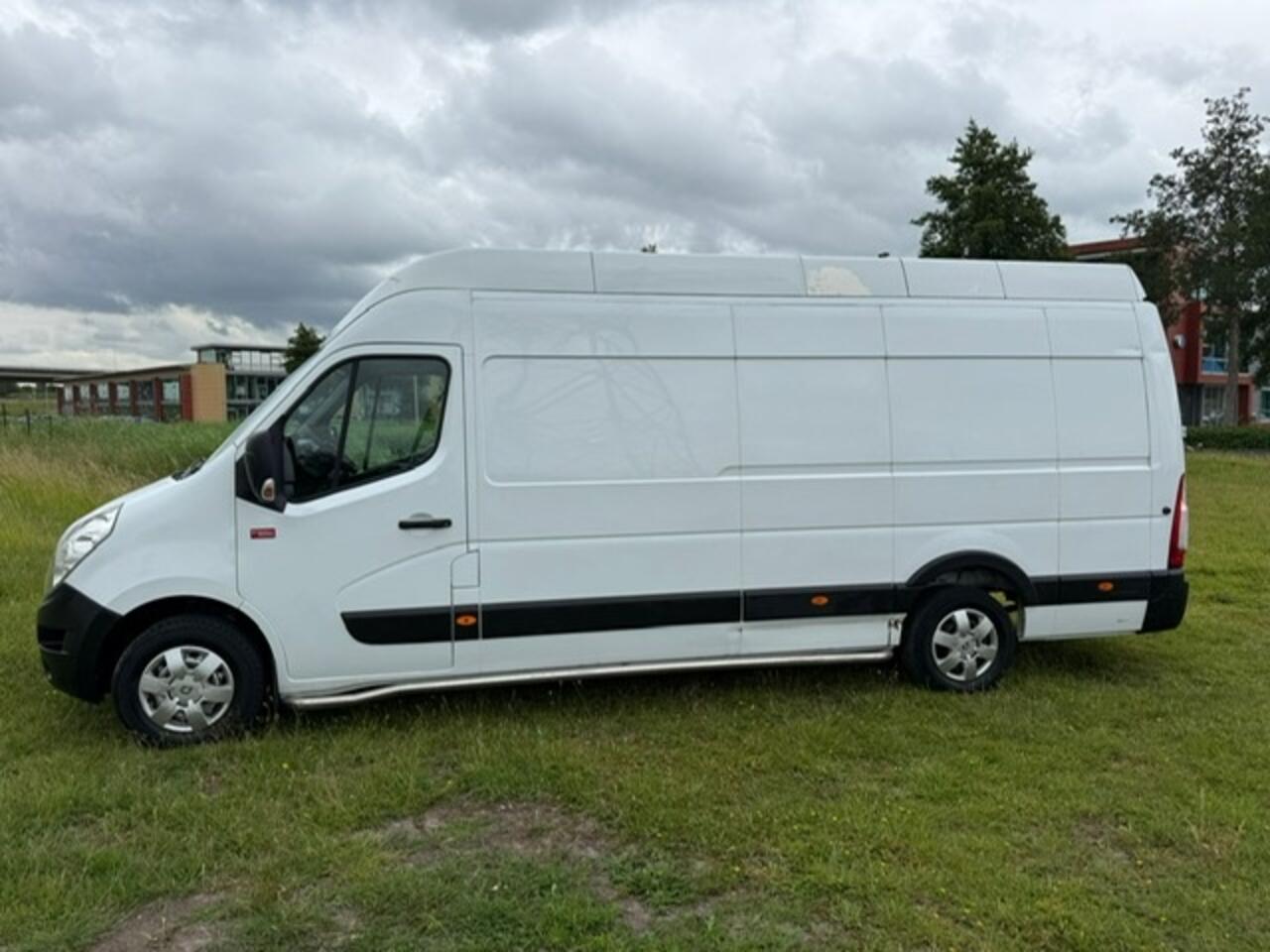 Renault MASTER T35 2.3 dCi L4H3 EL