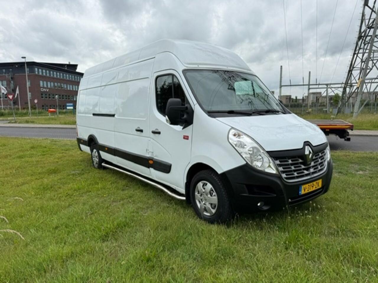 Renault MASTER T35 2.3 dCi L4H3 EL