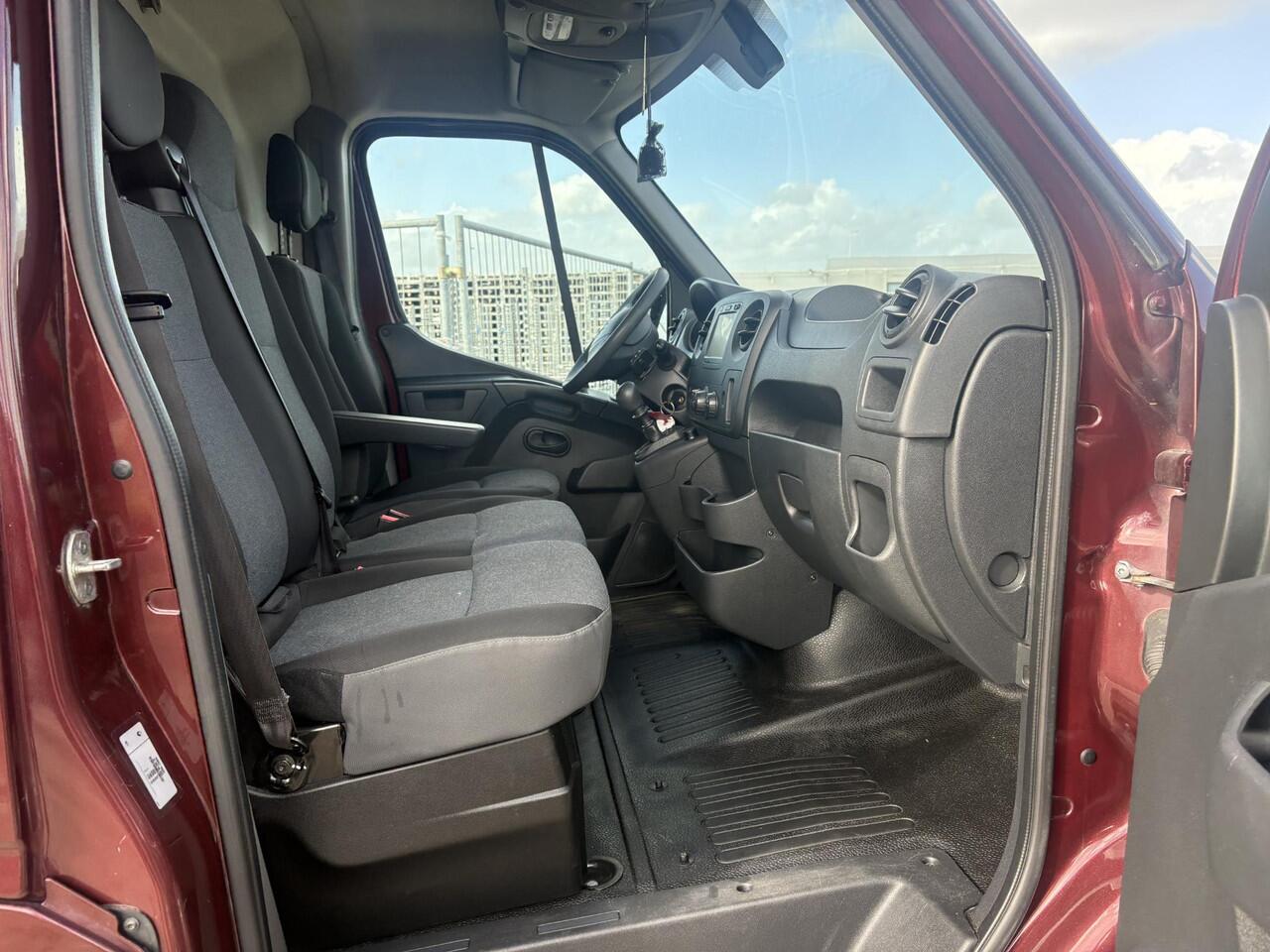 Renault MASTER T35 2.3 dCi L2H3 Energy