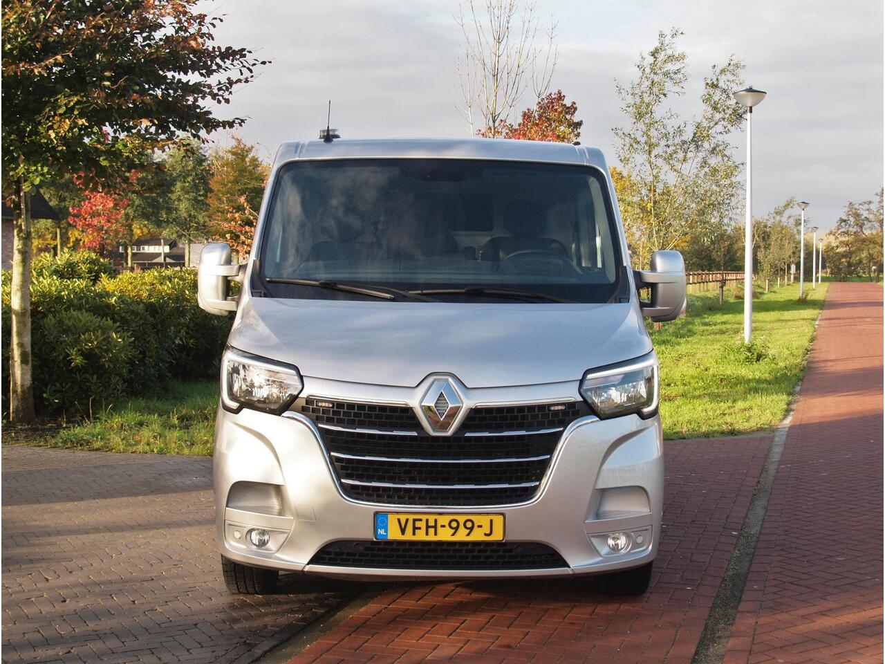 Renault MASTER T28 2.3 dCi 135 L1H1 | Camera | Trekhaak | 136PK | Nieuwstaat |