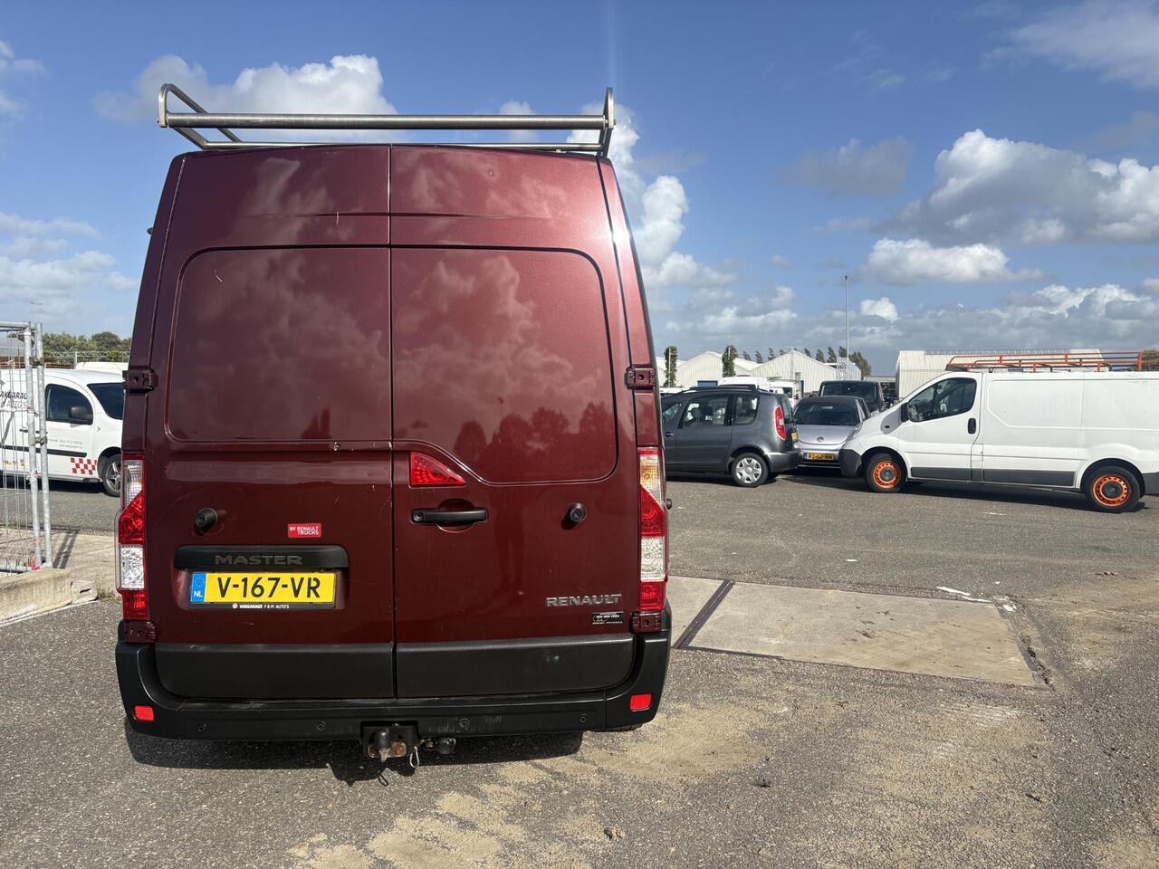 Renault MASTER T35 2.3 dCi L2H3 Energy