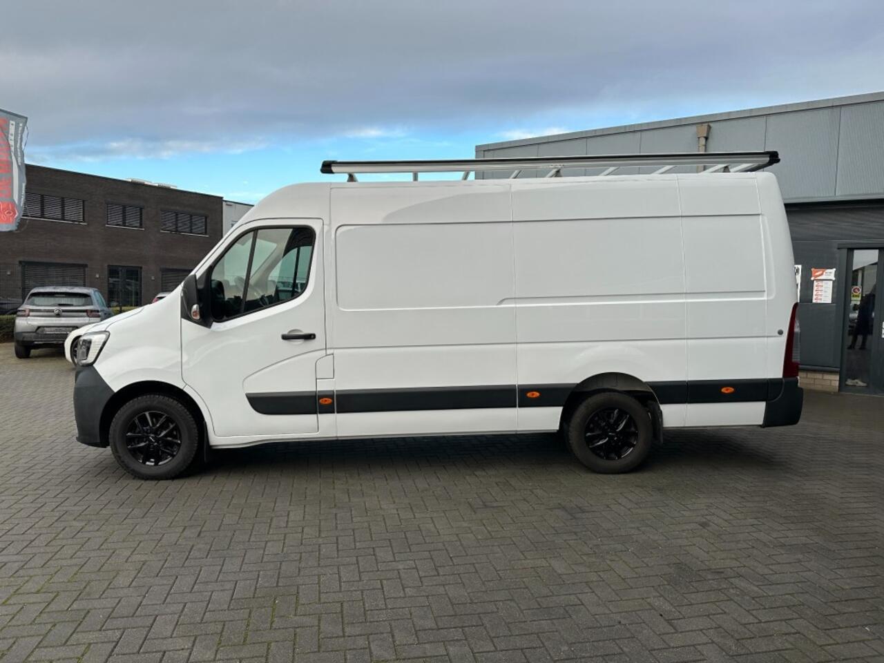 Renault MASTER Master T35 2.3 DCi L3H2 Navi Camera Trekhaak 69000 KM !!