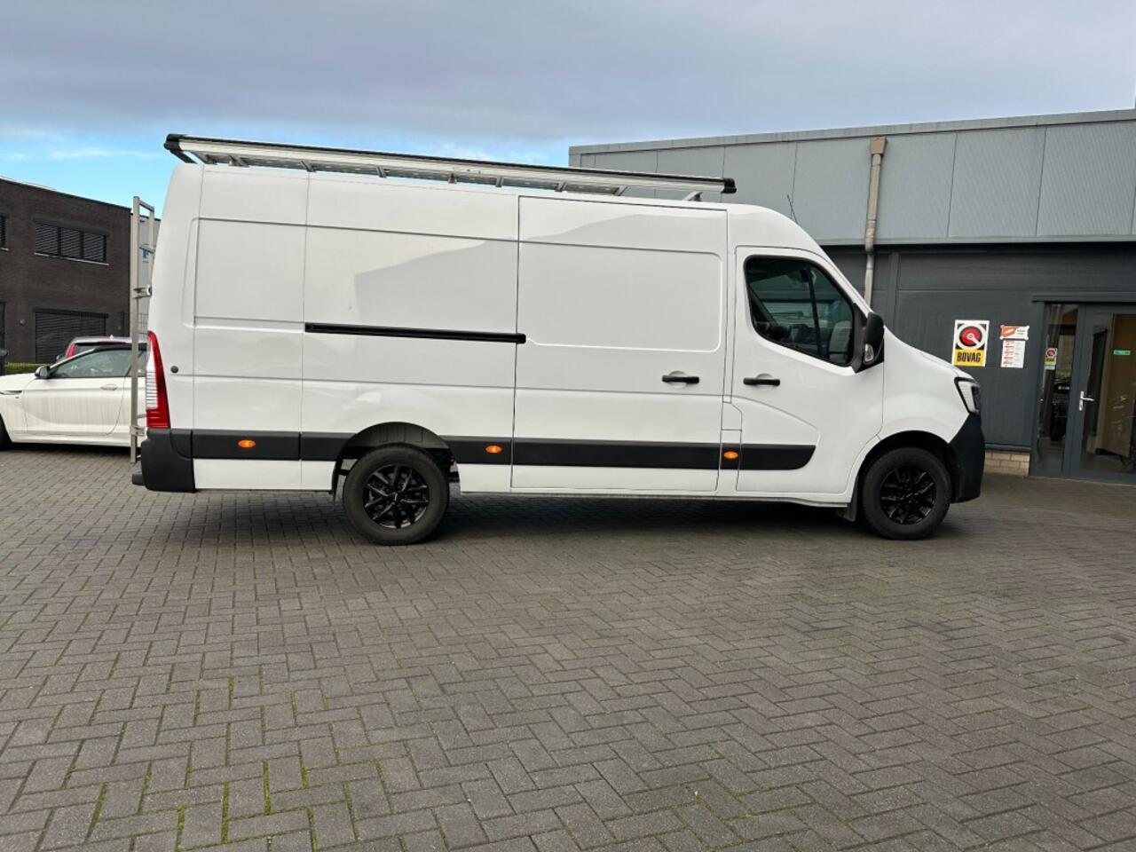 Renault MASTER Master T35 2.3 DCi L3H2 Navi Camera Trekhaak 69000 KM !!