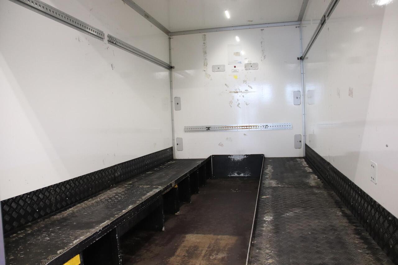 Renault MASTER 150PK AUTOMAAT LOWLINER VERKOOPWAGEN