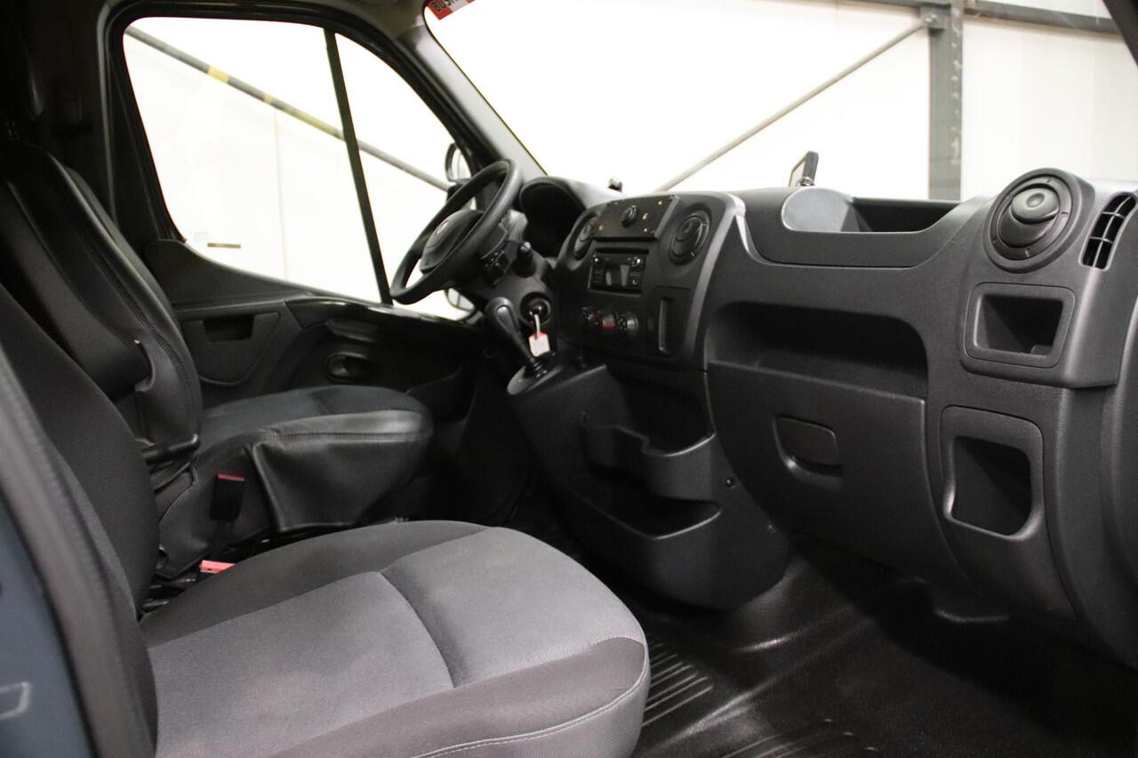 Renault MASTER 170PK AUTOMAAT LOWLINER VERKOOPWAGEN PAARDENWAGEN