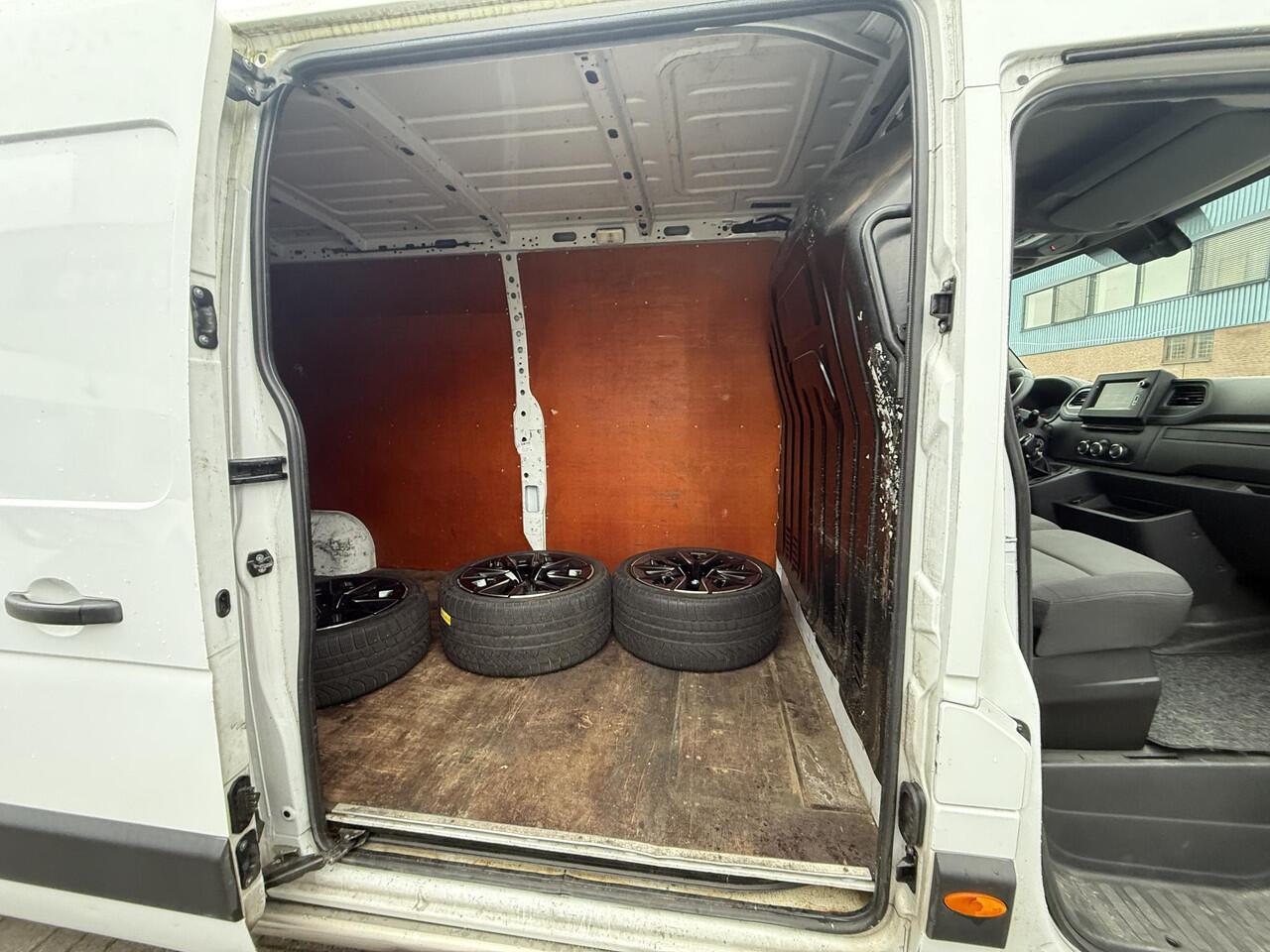 Renault MASTER T35 2.3 dCi 135 L3H2 EURO 6 camera