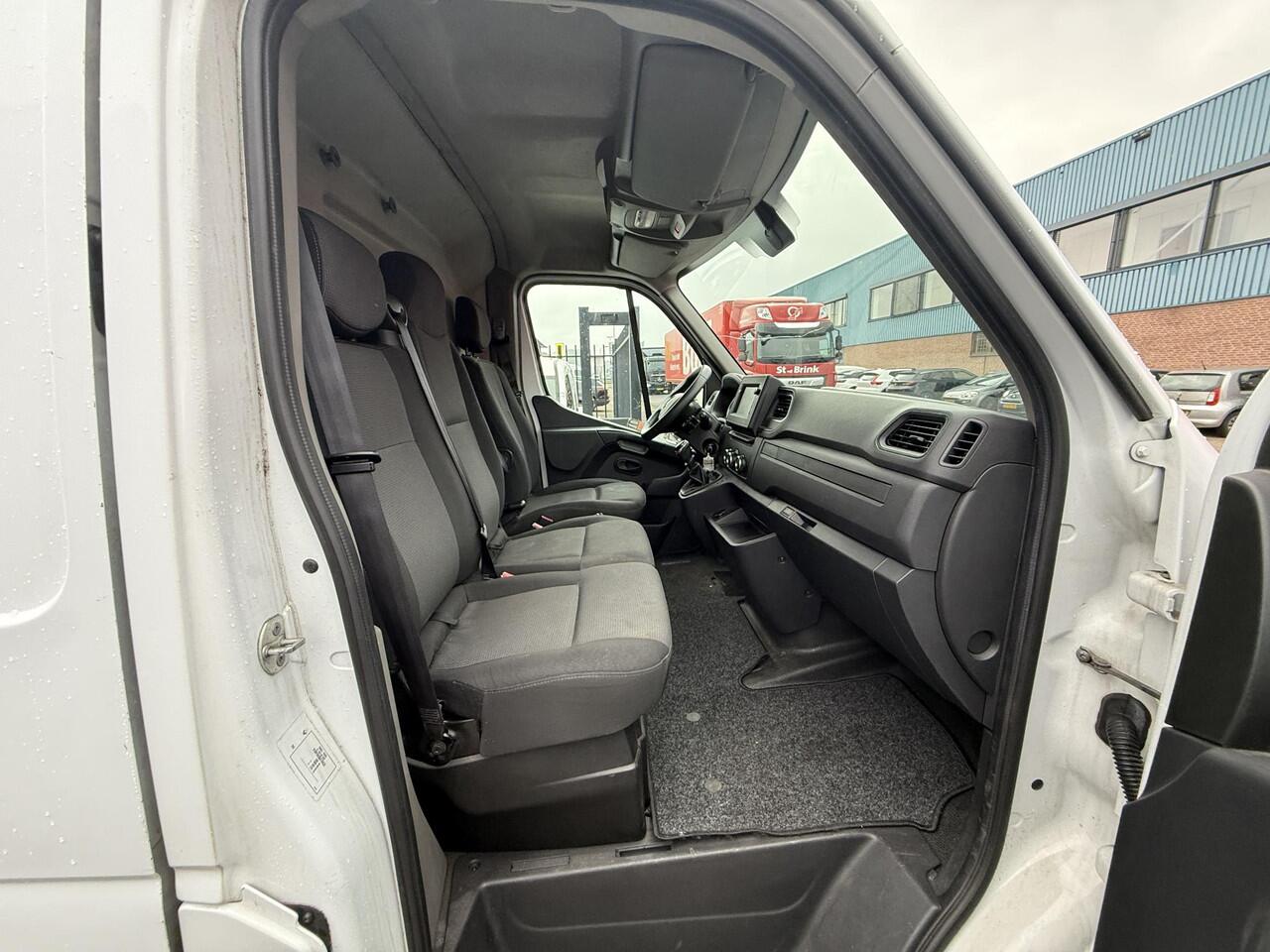 Renault MASTER T35 2.3 dCi 135 L3H2 EURO 6 camera