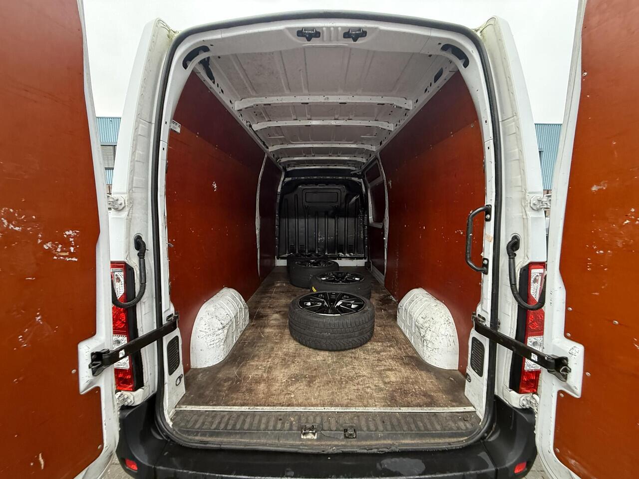 Renault MASTER T35 2.3 dCi 135 L3H2 EURO 6 camera