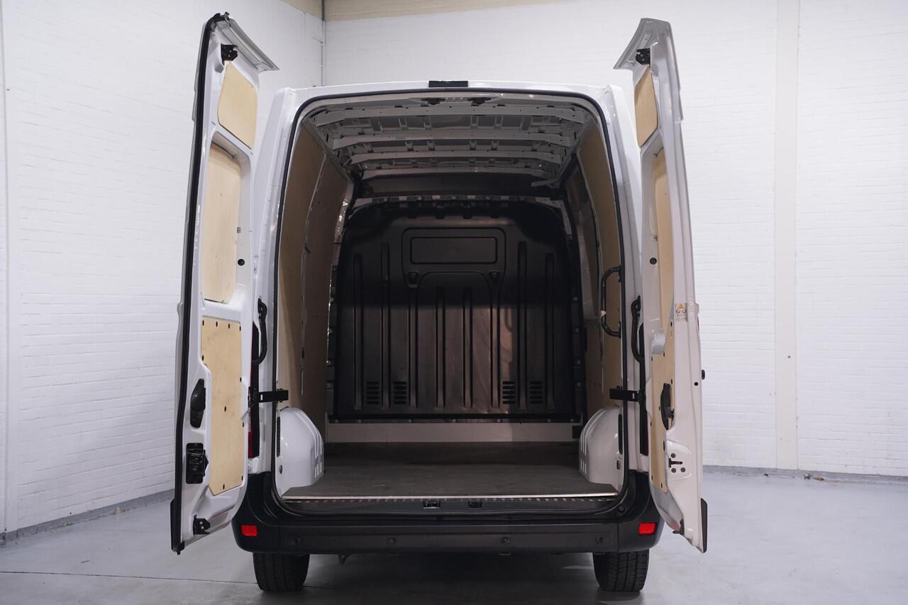 Renault MASTER 2.3 dCi 150 pk L2H2 Airco, Camera Cruise Control, Laadruimte Pakket, PDC V+A, 3-Zits