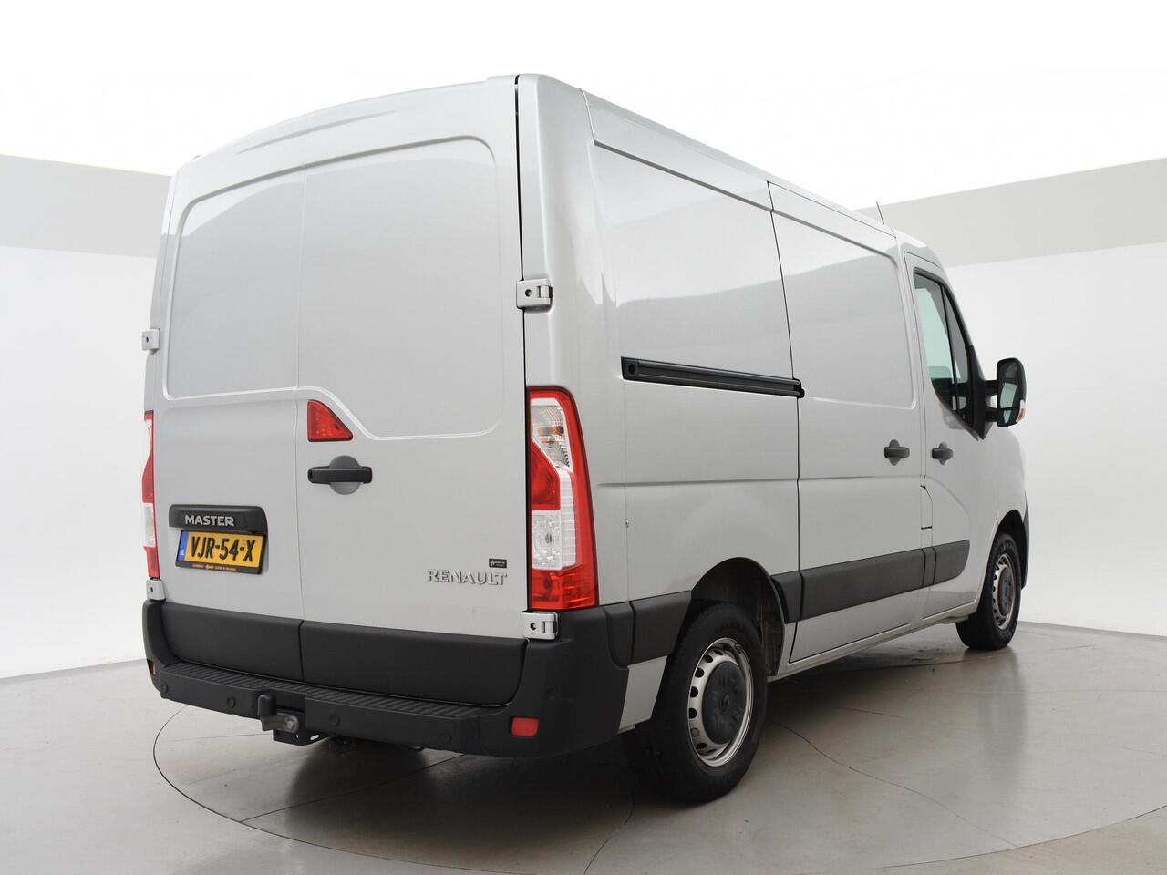 Renault MASTER 2.3 dCi 135 PK L1H1 WORK EDITION + CAMERA / TREKHAAK / NAVIGATIE / CLIMATE / CRUISE / DAB+