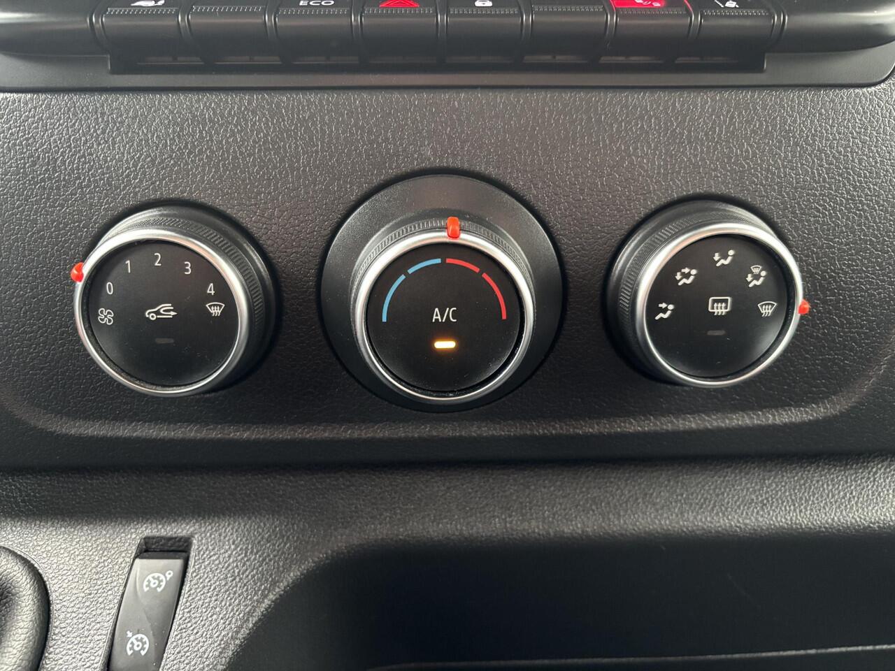 Renault MASTER 2.3 dCi L2H2*A/C*CRUISE*NAVI*HAAK*CAM*INRICHTING*