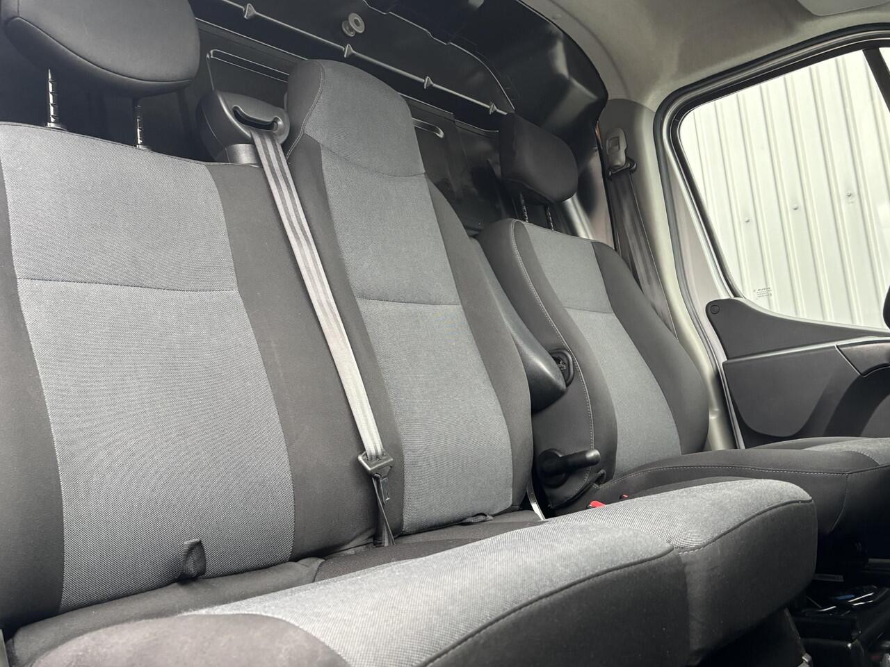 Renault MASTER 2.3 dCi L2H2*A/C*CRUISE*NAVI*HAAK*CAM*INRICHTING*