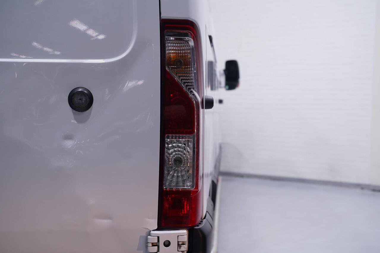 Renault MASTER 2.3 dCi 150 pk L3H2 Navi, Camera Dode Hoek Assist, Opstap achter, PDC V+A, 3-Zits