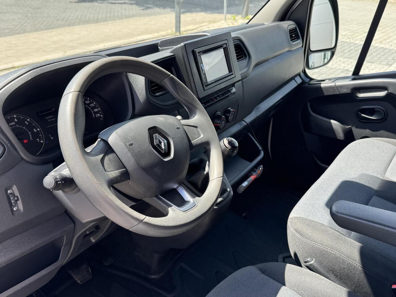 Renault MASTER T35 2.3 dCi 135 L2H2 Comfort | AIRCO | PARKEER SENSOREN | IMPERIAAL | TREKHAAK |