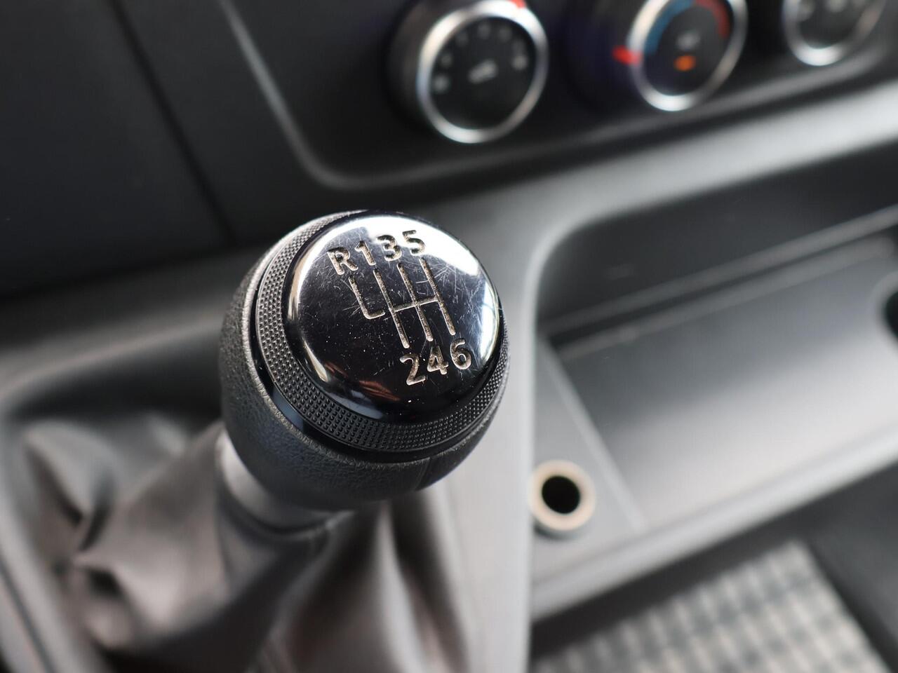 Renault MASTER T35 2.3 dCi 150 PK L2H2 WORK EDITION + KEYLESS | CRUISE CONTROL | DAB | AIRCO