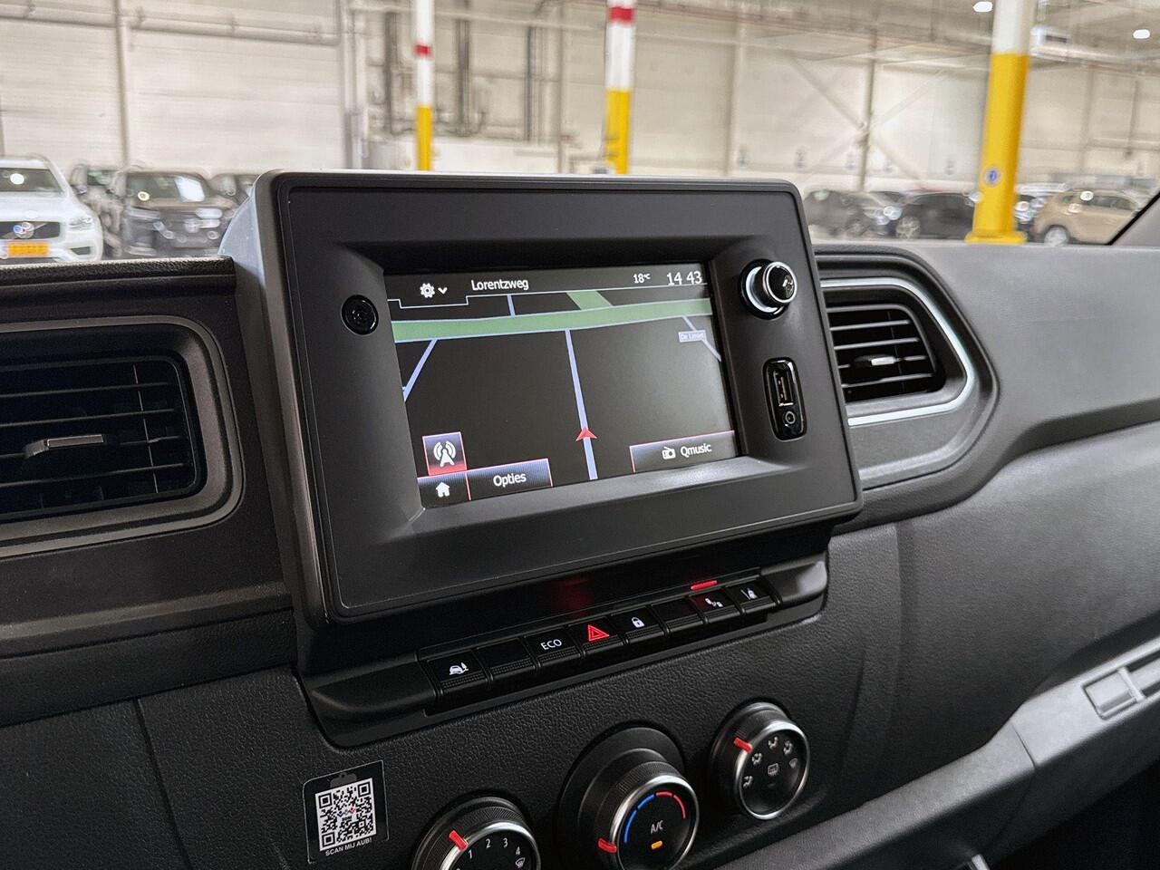 Renault MASTER T35 2.3 dCi L3H2 Work Edition 136PK | Achteruitrijcamera + parkeersensoren | Dodehoek-detectie | Omvormer | Flitsers rondom | Navigatie | Cruise control | Leder