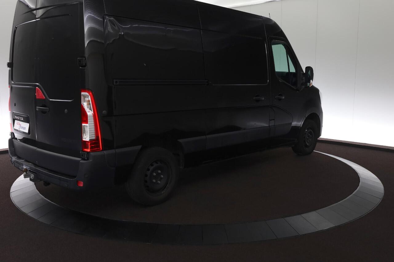 Renault MASTER T33 2.3 dCi 135 L2H2 Work Edition
