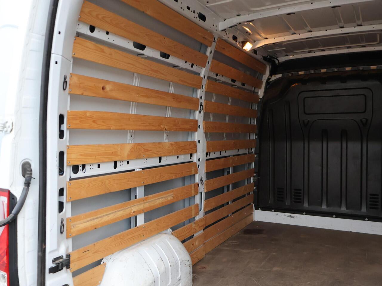 Renault MASTER T35 2.3 dCi 150 L2H2 150 PK ENERGY COMFORT + DAB | CARPLAY | CAMERA | TREKHAAK 2500 KG