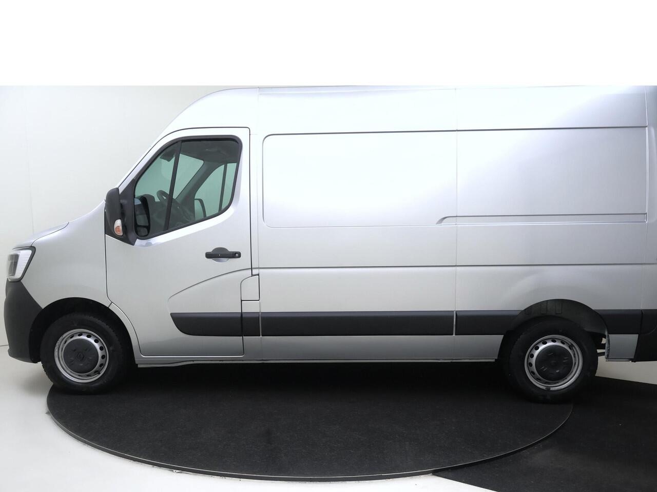 Renault MASTER T35 2.3 dCi 135 L2H2 Comfort airco | parkeersensor achter | zijschuifdeur rechts |