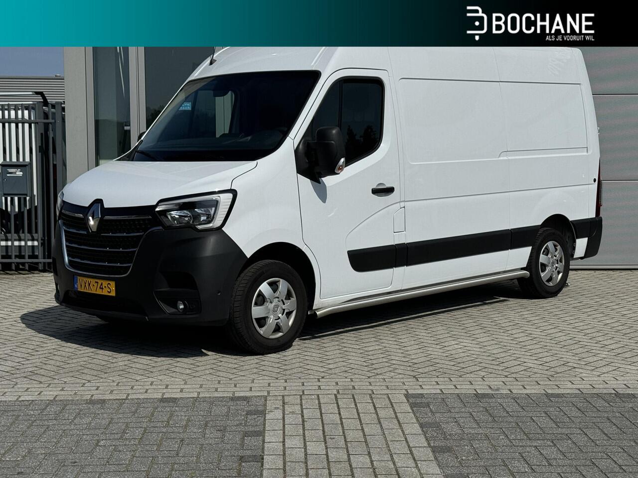 Renault MASTER 2.3 dCi 135 T35 L2H2 Work Edition | NL AUTO | AIRCO | NAVIGATIE | PARKEER SENSOREN VOOR + ACHTER | CAMERA | SIDE BARS | TREKHAAK |