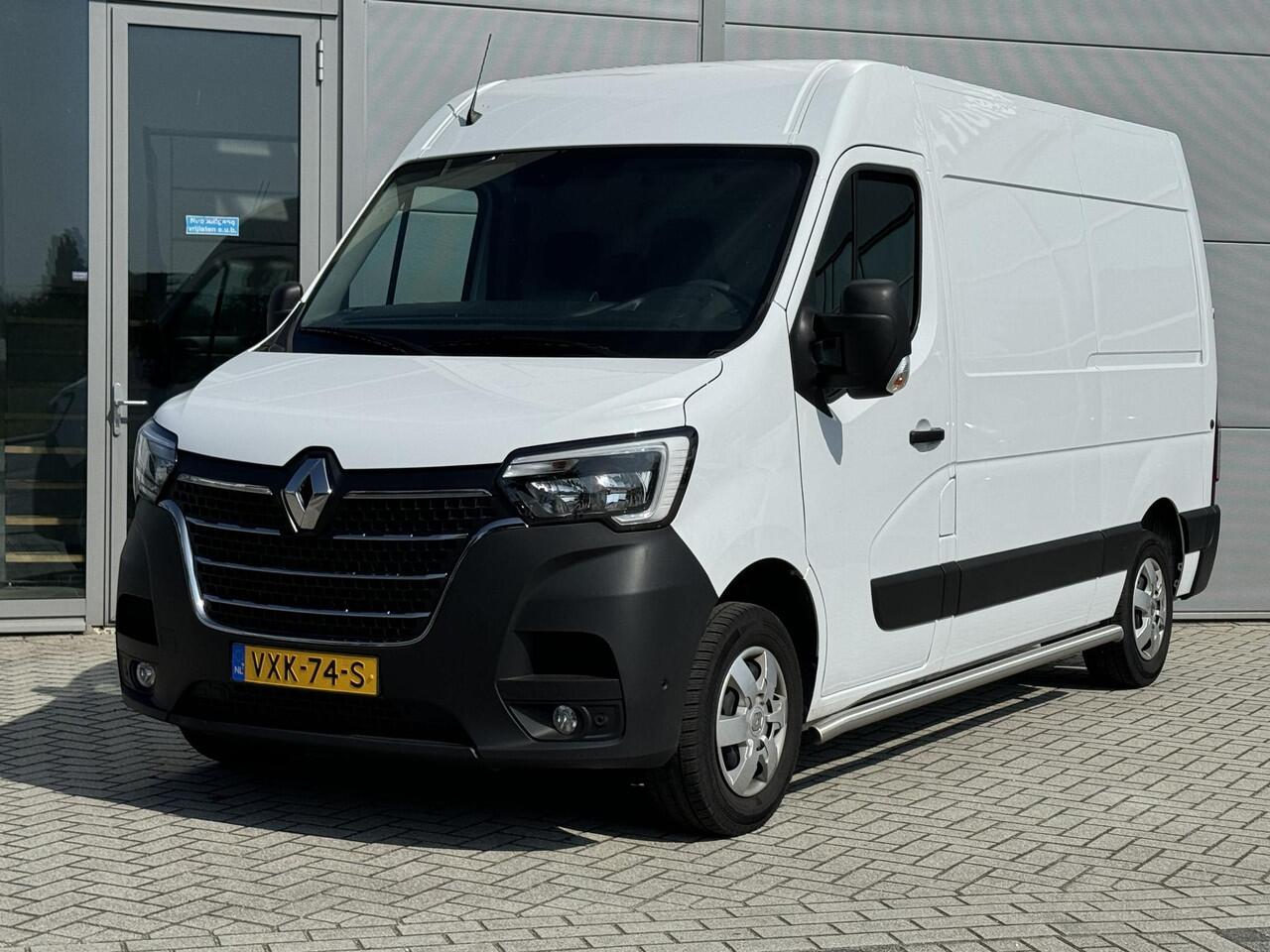 Renault MASTER 2.3 dCi 135 T35 L2H2 Work Edition | NL AUTO | AIRCO | NAVIGATIE | PARKEER SENSOREN VOOR + ACHTER | CAMERA | SIDE BARS | TREKHAAK |