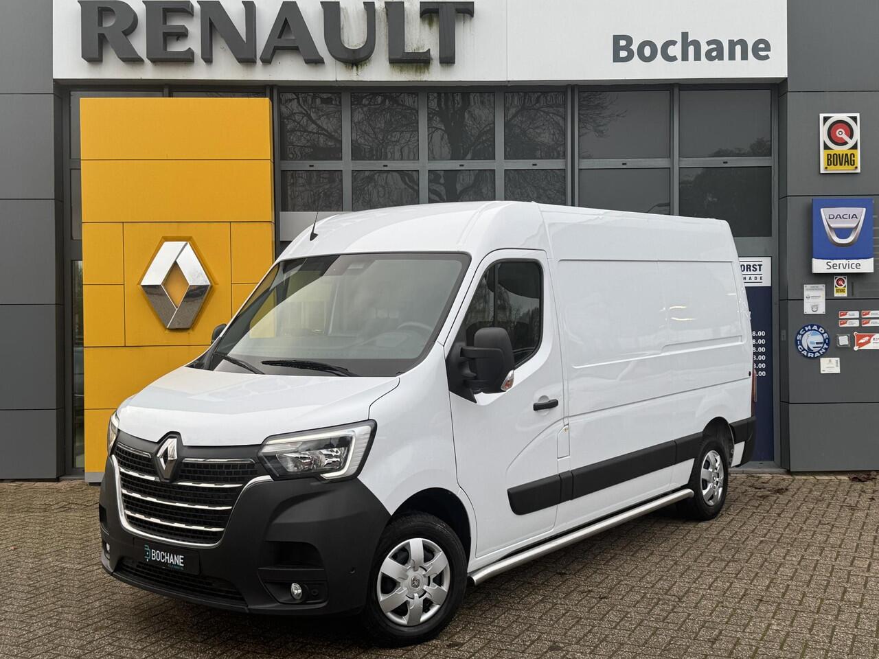 Renault MASTER T35 2.3 dCi 135 L2H2 Work Edition | Navigatie | Trekhaak | Achteruitrijcamera |