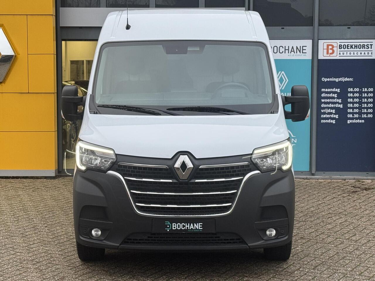 Renault MASTER T35 2.3 dCi 135 L2H2 Work Edition | Navigatie | Trekhaak | Achteruitrijcamera |