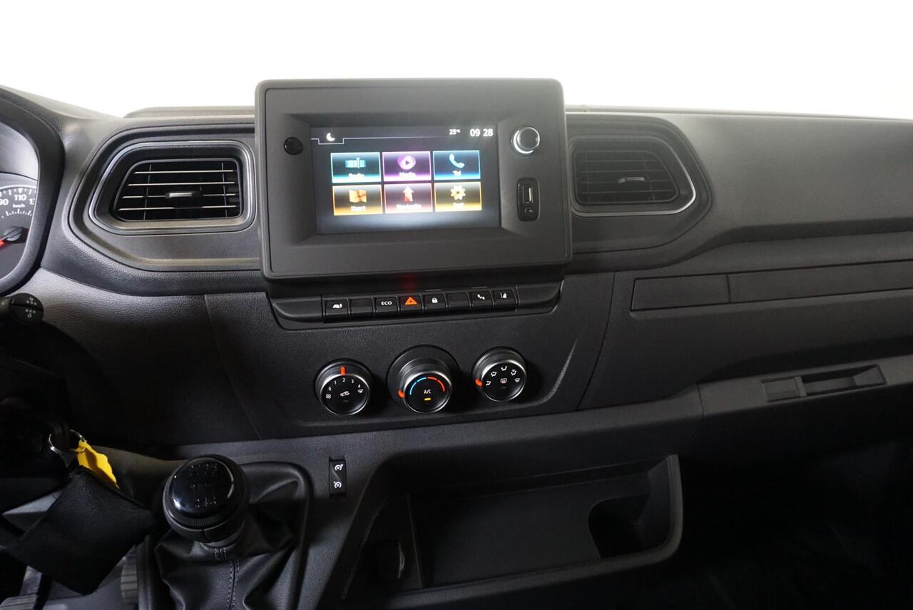 Renault MASTER T33 2.3 dCi 135PK L2H2 Work Edition Airco Cruise Control Camera Navi PDCA Trekhaak