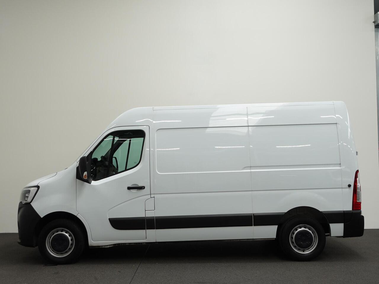 Renault MASTER T35 2.3 dCi 180PK L2H2 Energy Airco Cruise Control Camera Navi PDC V+A Trekhaak 270° Deuren