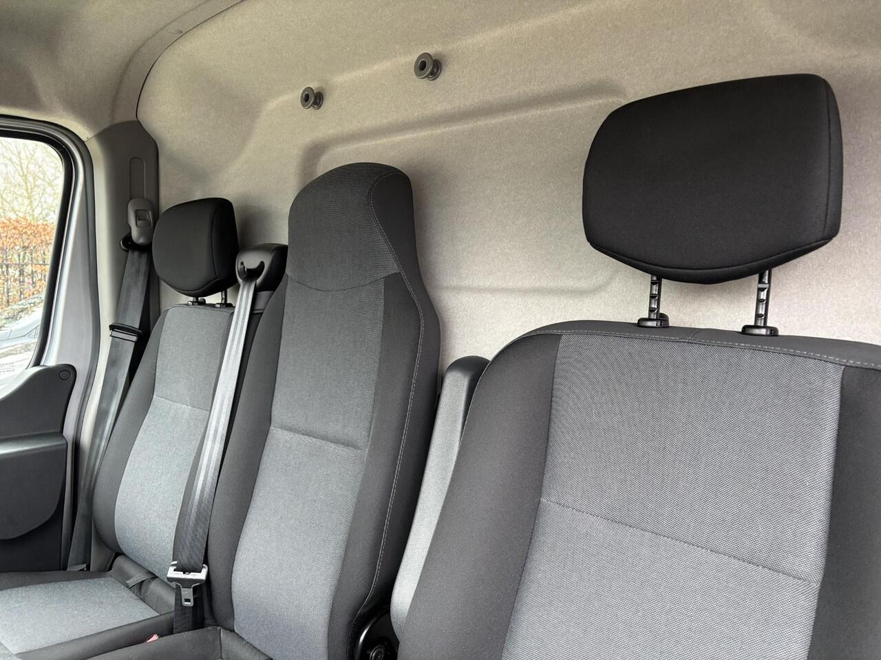 Renault MASTER T35 2.3 dCi 150 L3H2 Energy Work Edition | Houtenvloer | Lat om Lat | Trekhaak | Sidebars |