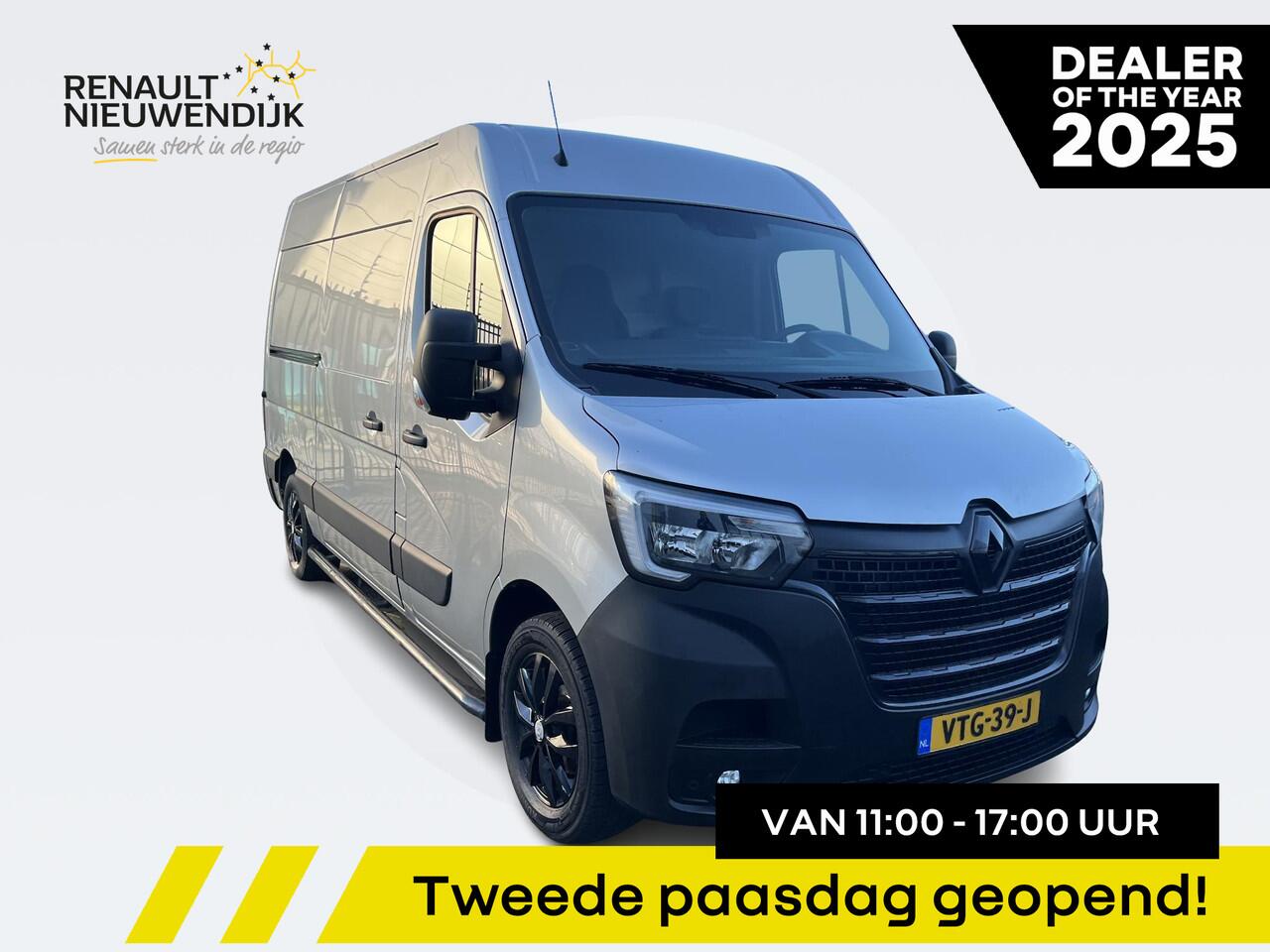 Renault MASTER T35 2.3 dCi 150 L2H2 Energy Work Edition / AIRCO / SIDEBARS / PARKEERSESNOREN / NAVIGATIE / TREKHAAK / BETIMMERING