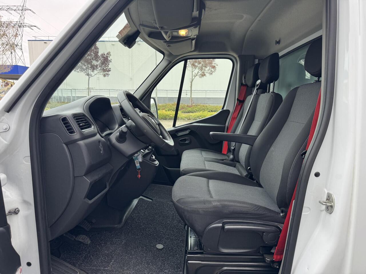 Renault MASTER T35 2.3 dCi 145 L3 Energy EURO VI Bakwagen | Laadlift