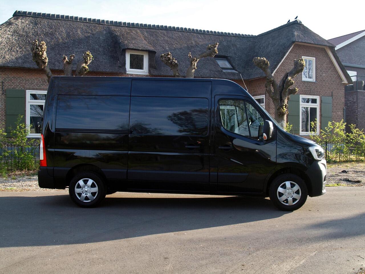 Renault MASTER T35 2.3 dCi 180 L2H2 Energy Work Edition | Camera | Cruise Control | Trekhaak | DAB |