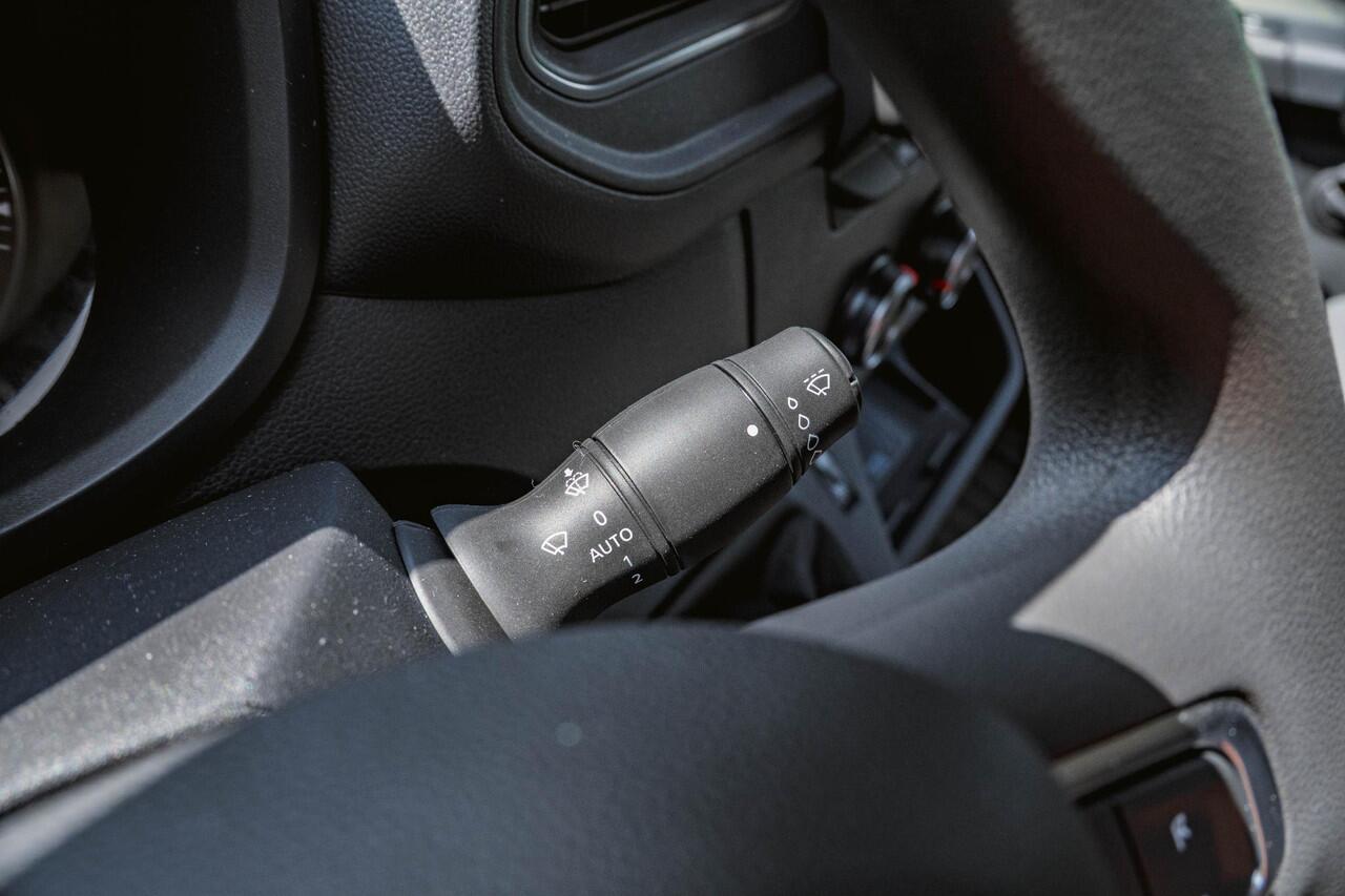 Renault MASTER 2.3 dCi 135PK L3H2 NAVI CAMERA PDC V+A Renault Master T35 2.3 dCi 135 L3H2 Comfort